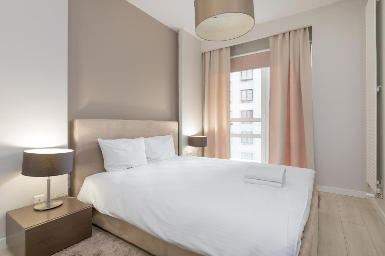 Grzybowska Platinum Apartment Tower A Varsavia Esterno foto